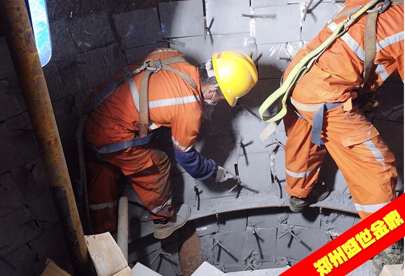 廣西北江實業(yè)項目納米隔熱板施工現(xiàn)場